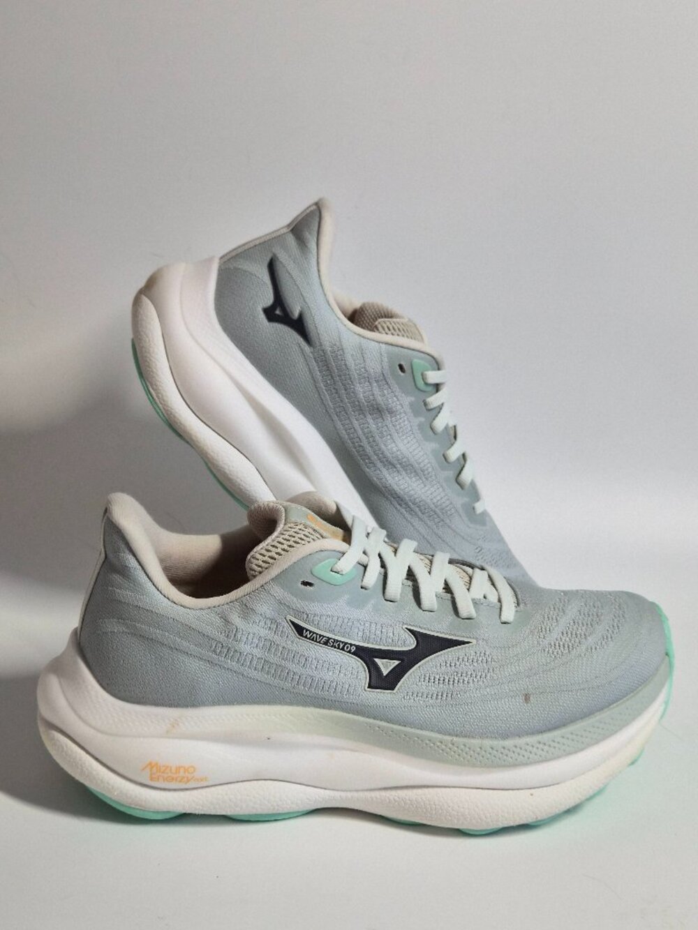 Mizuno Wave Sky 9 - Women - Size 7 Wide